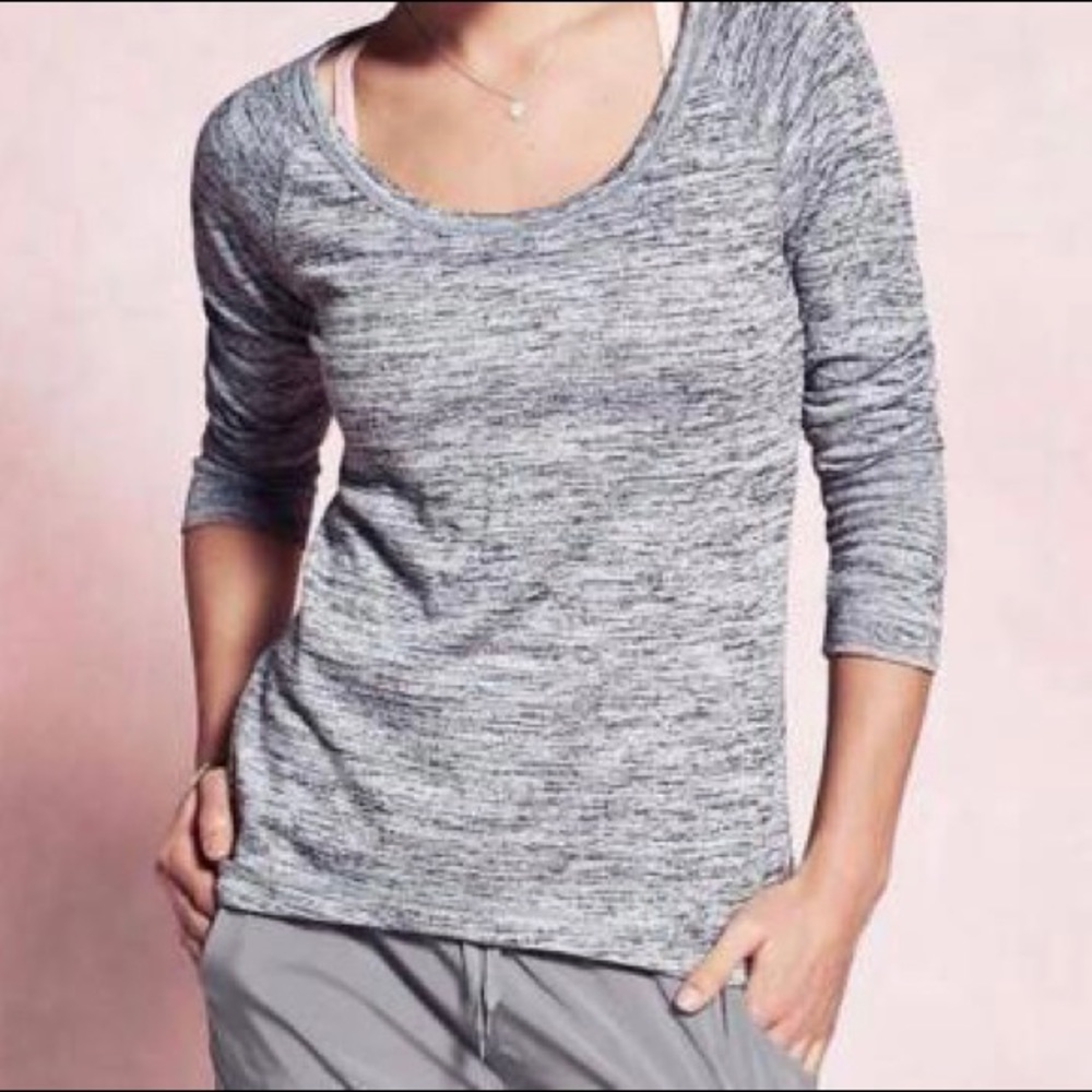 ATHLETA No Sweatin' It Sharkbite Top- Grey